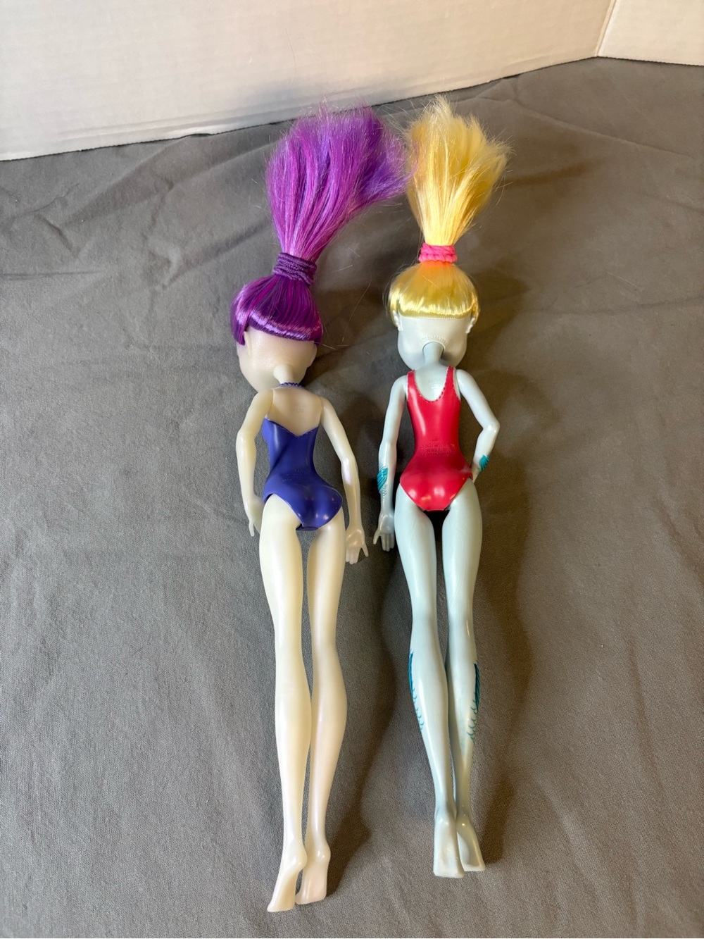 Monster High Laguna Blue and Ari Hauntington Swim Dolls - Picture 5 of 5